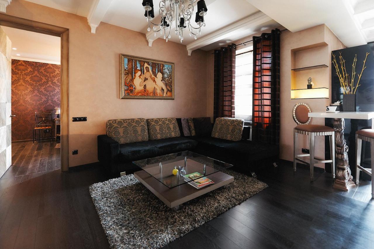So Fashionable Apartment In The Heart Of Μινσκ Εξωτερικό φωτογραφία