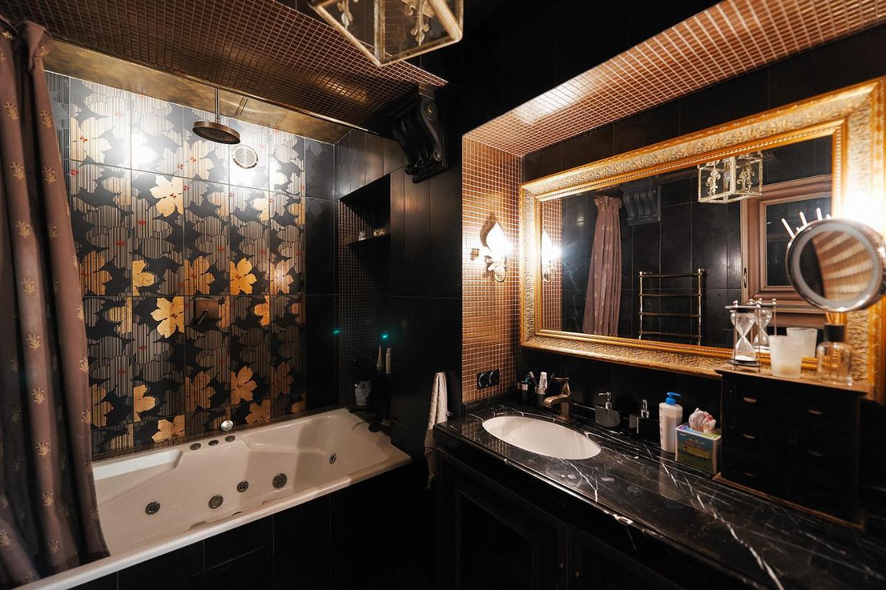 So Fashionable Apartment In The Heart Of Μινσκ Εξωτερικό φωτογραφία