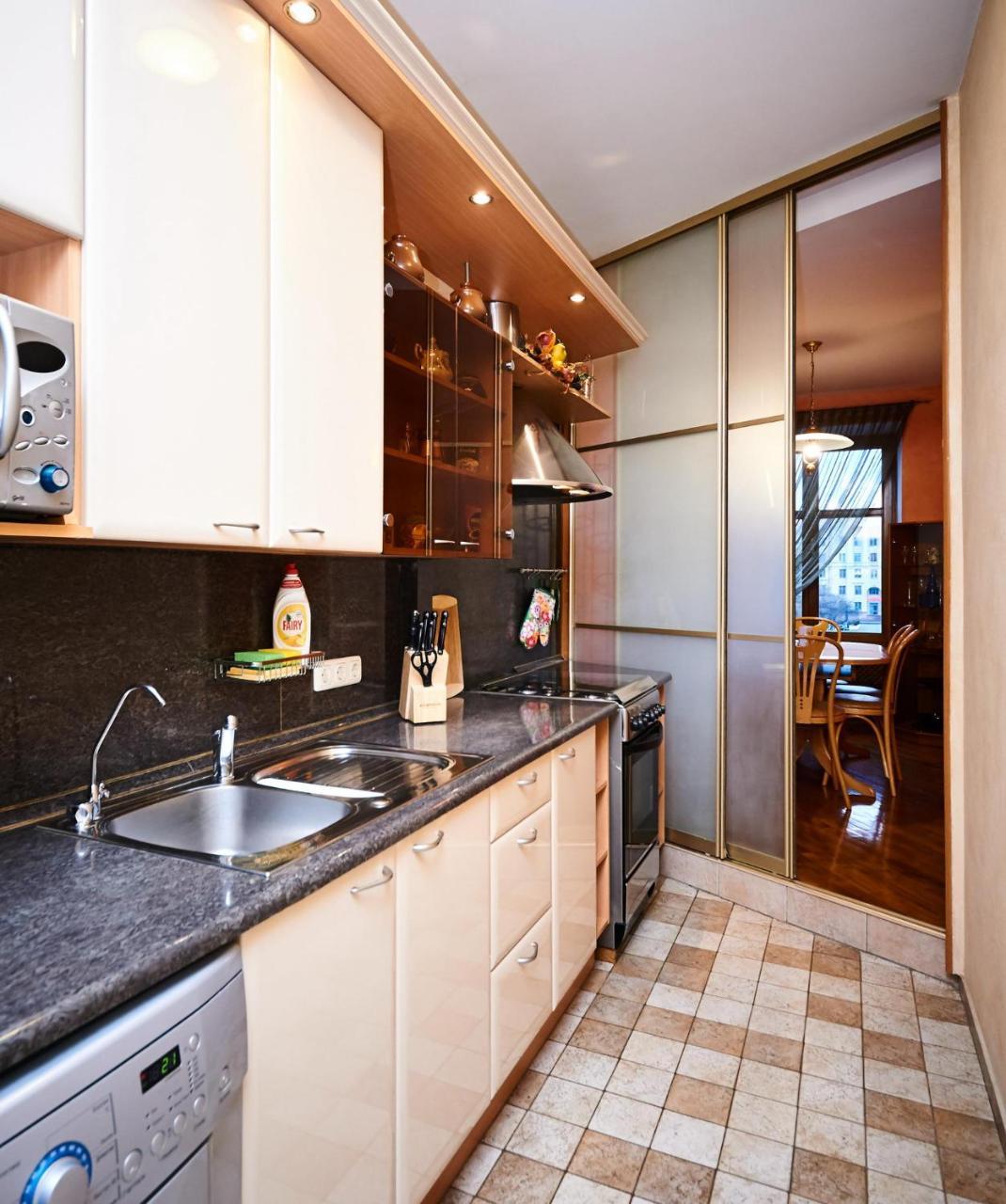 So Fashionable Apartment In The Heart Of Μινσκ Εξωτερικό φωτογραφία